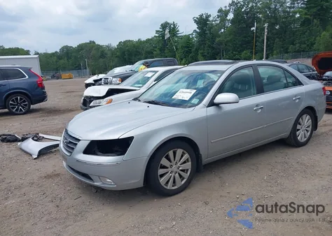 2009 Hyundai Sonata Limited V6 z USA, uszkodzony, nr VIN 5NPEU46F09H552255